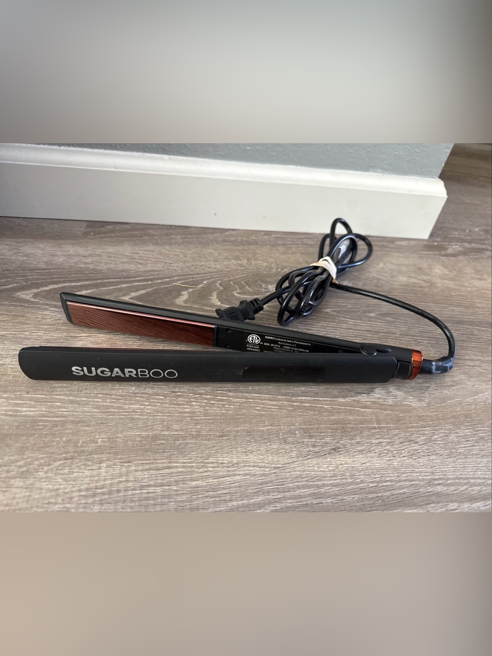 Sugarboo Extra Long Titanium Flat Iron with Digital Temperature.